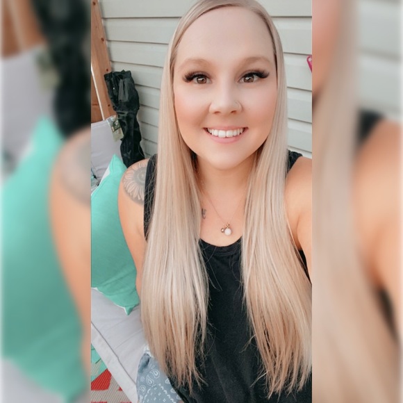 Meet your Posher, Cassidy - Picture 1 of 1